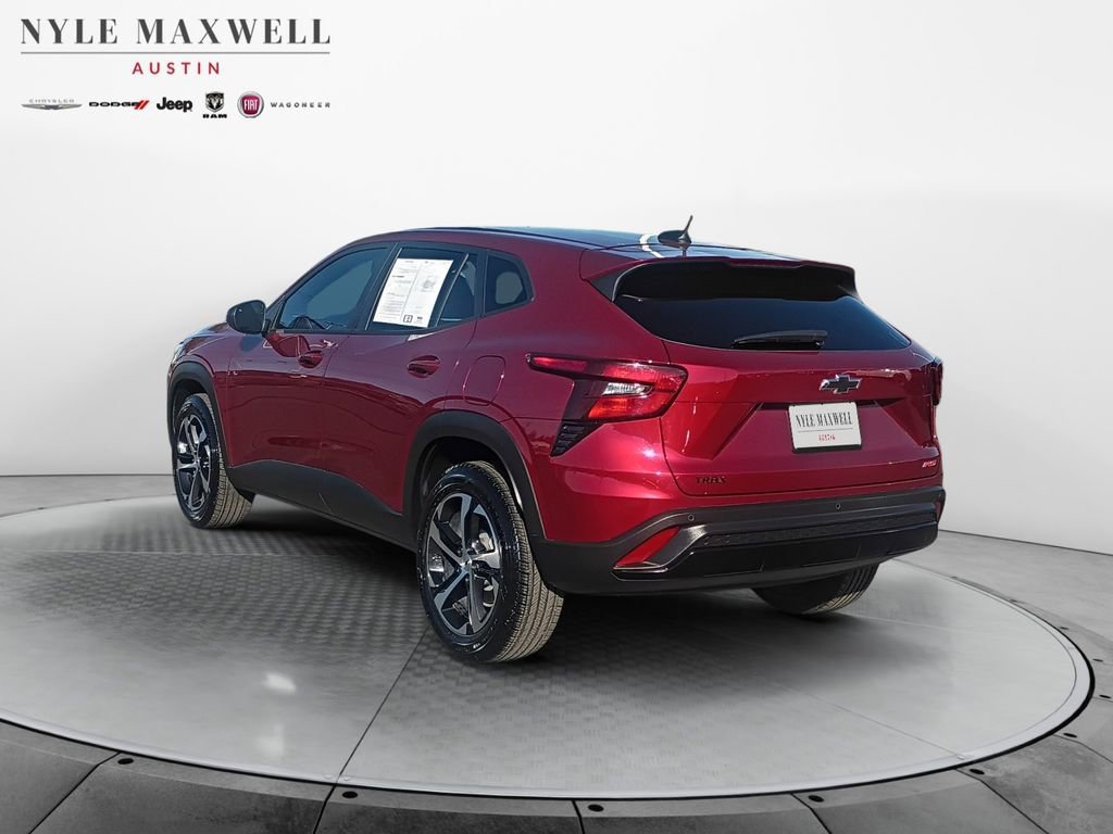 Used 2025 Chevrolet Trax RS w/ Driver Confidence Package image 14