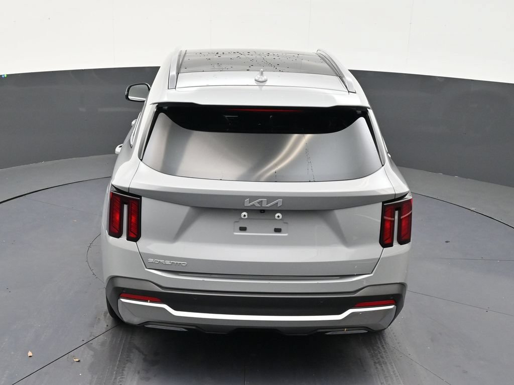 Used 2025 Kia Sorento S w/ Panoramic Sunroof Package FWD image 15