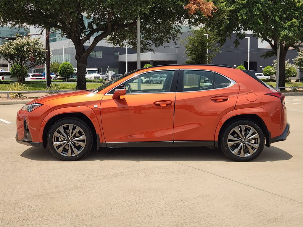 Certified 2023 Lexus UX 250h F Sport FWD image 4