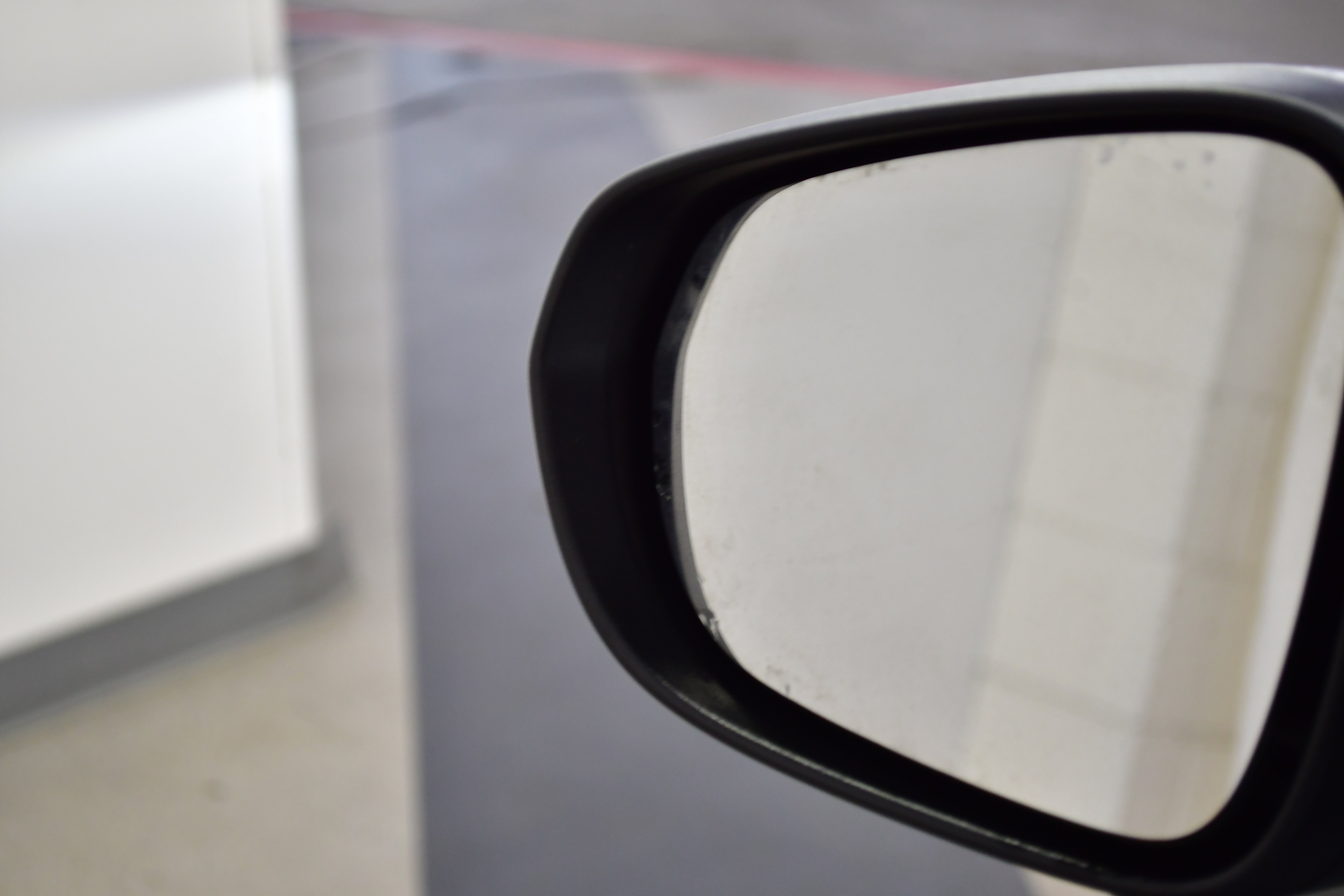 Used 2025 Chevrolet Trax LT w/ LT Convenience Package FWD image 17