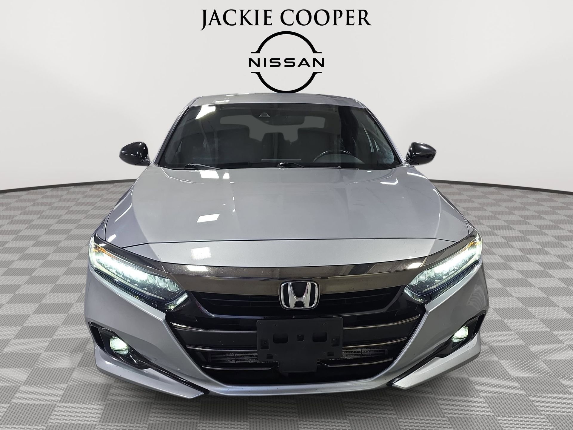 Used 2022 Honda Accord Sport image 2