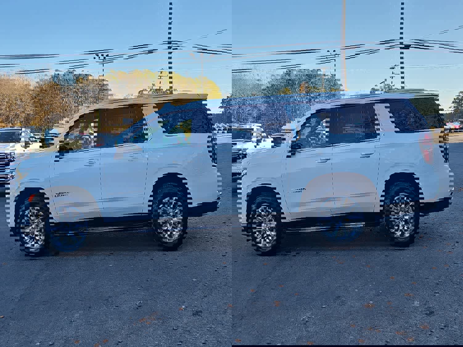 Used 2023 Chevrolet Suburban Premier image 6