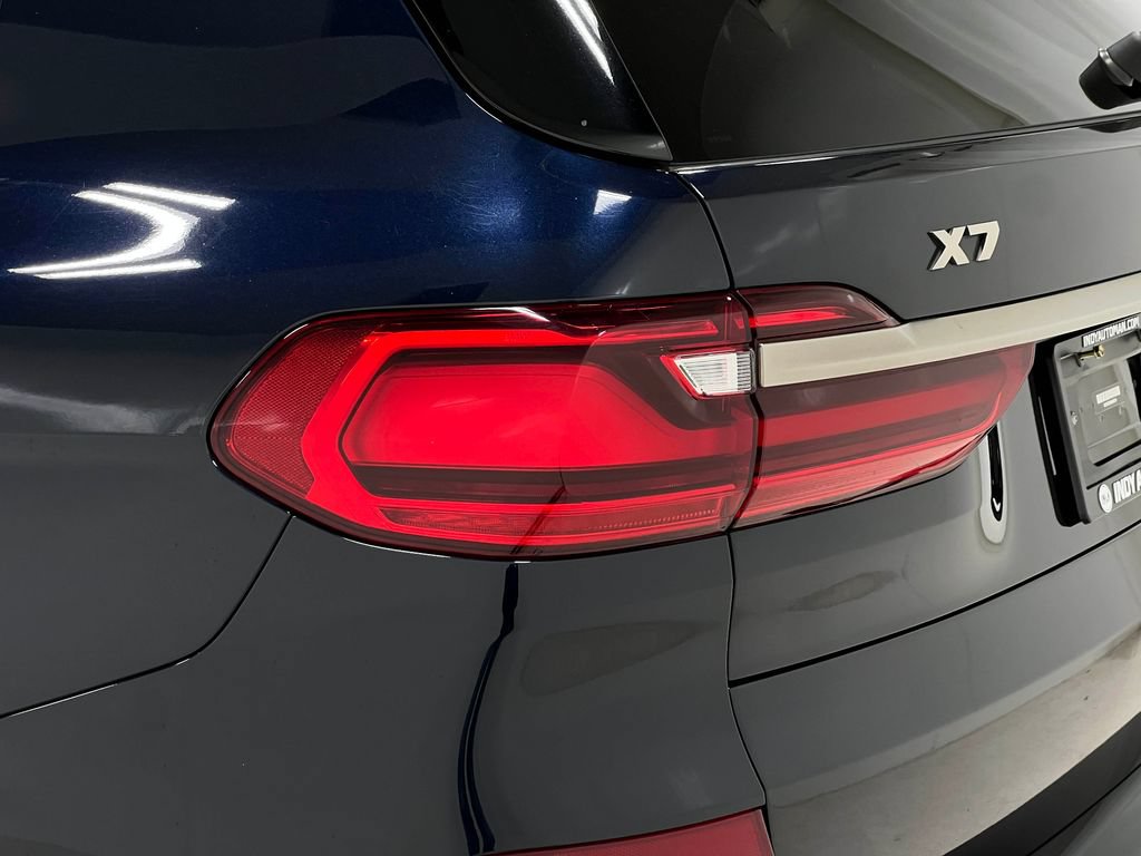 Used 2022 BMW X7 M50i w/ Cold Weather Package AWD/4WD image 40