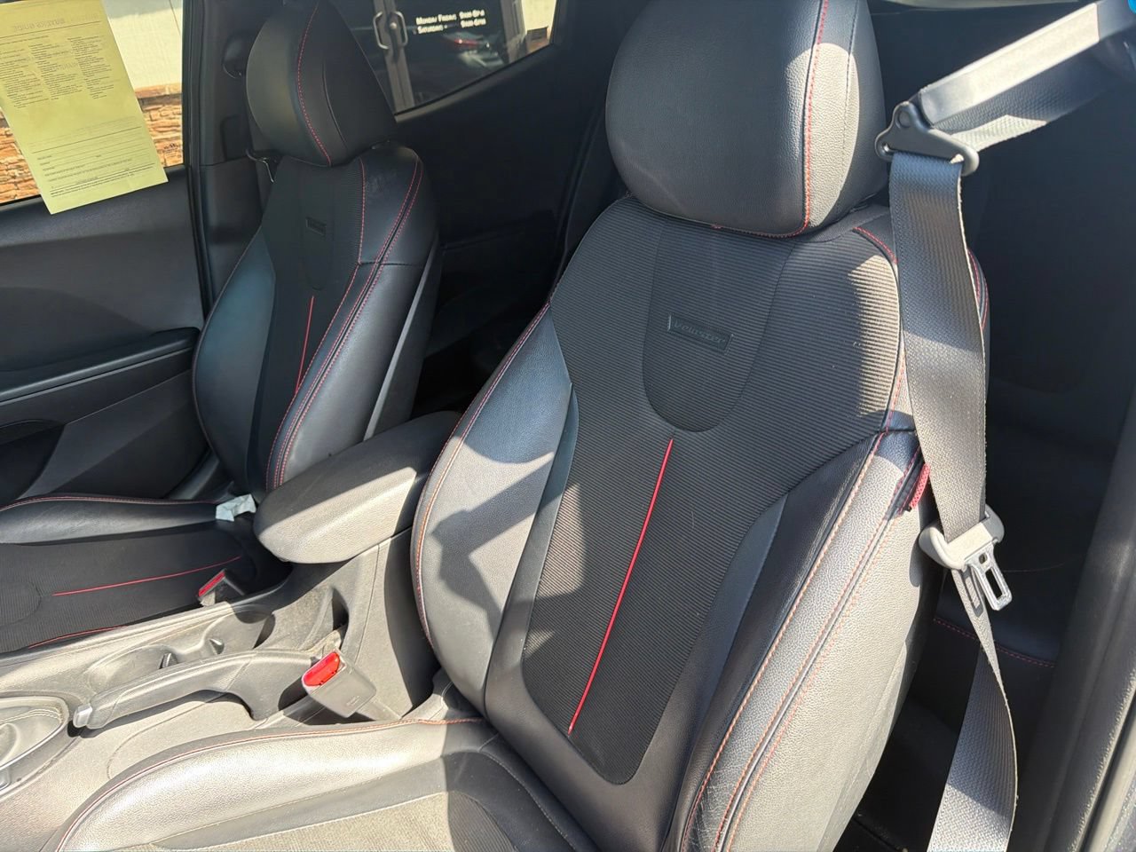 Used 2020 Hyundai Veloster 2.0 Premium FWD image 3