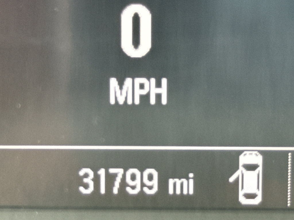 Used 2024 Chevrolet Trax RS w/ Sunroof Package FWD image 14