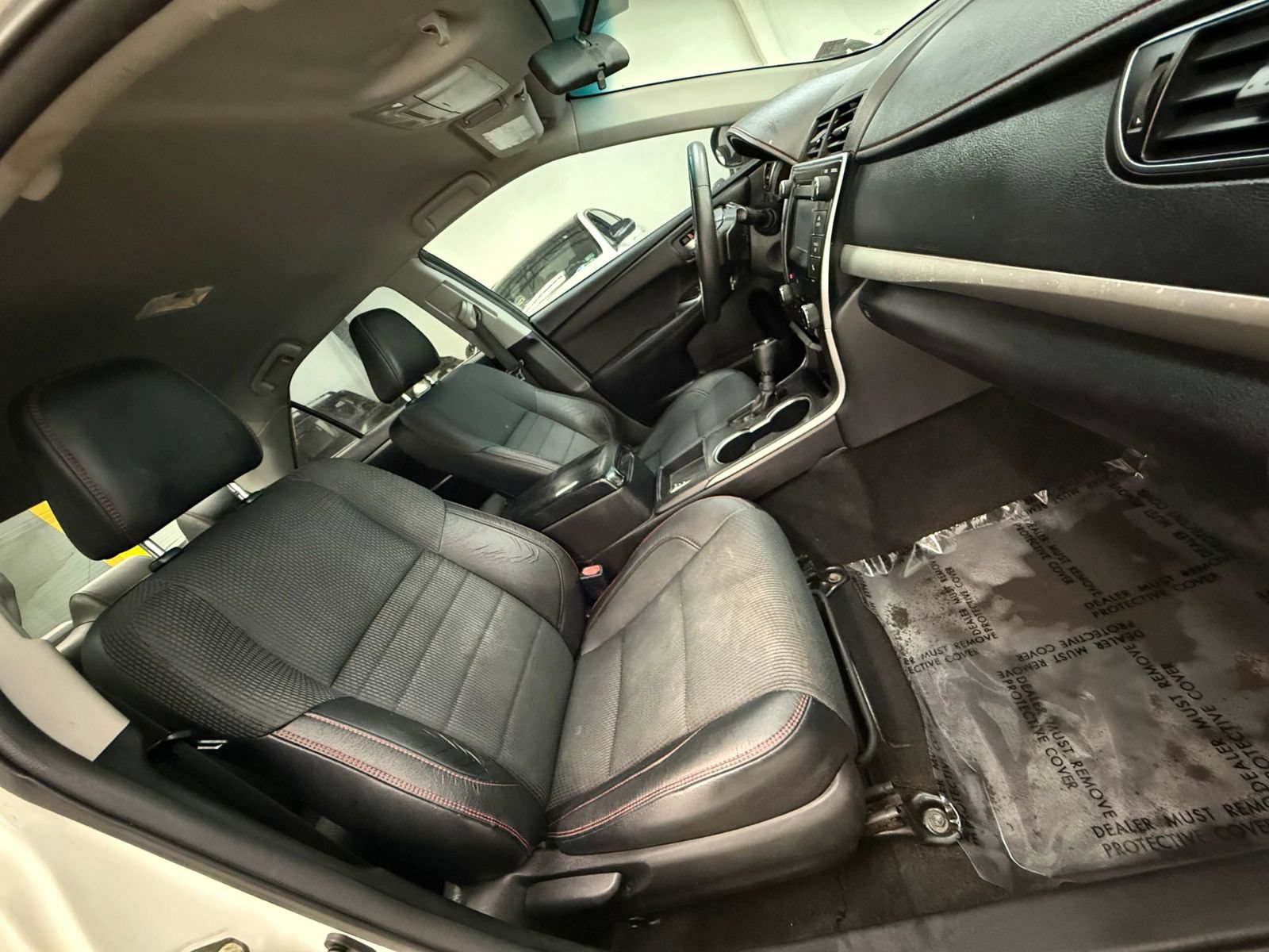 Used 2017 Toyota Camry SE FWD image 24