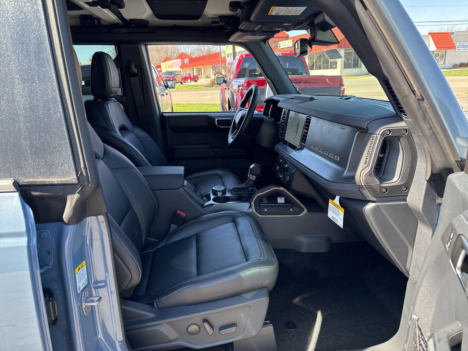 New 2025 Ford Bronco Badlands image 31