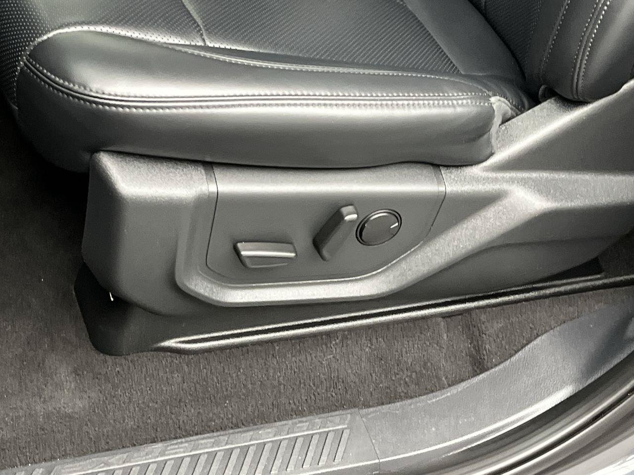 Certified 2023 Ford Expedition XLT AWD/4WD image 13