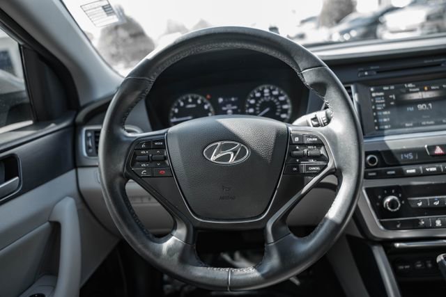 Used 2017 Hyundai Sonata Sport w/ Value Edition Package 02 image 28