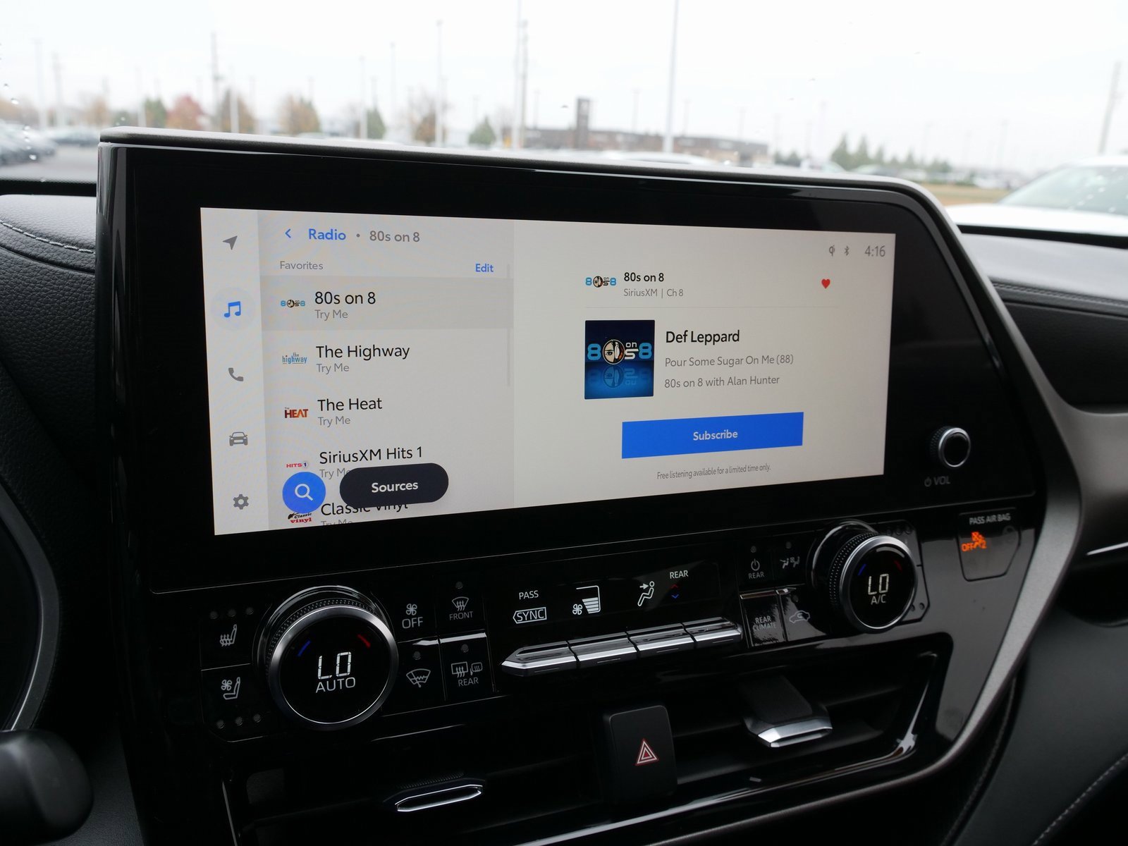 Used 2023 Toyota Highlander Limited image 30