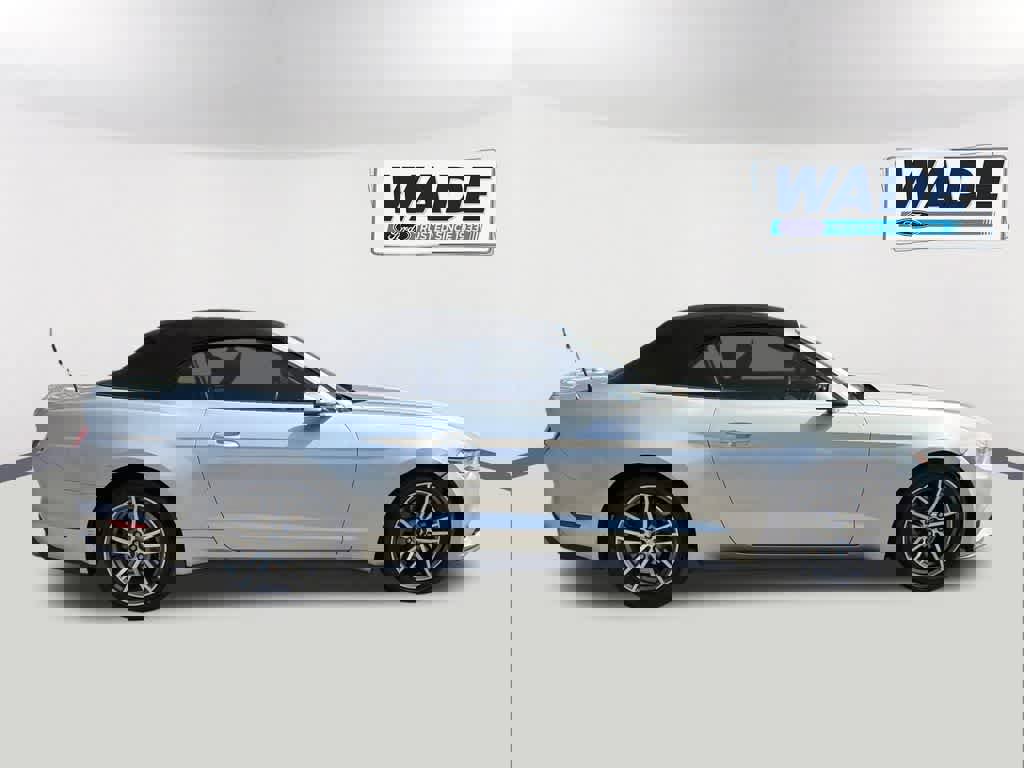 Used 2017 Ford Mustang Premium image 4