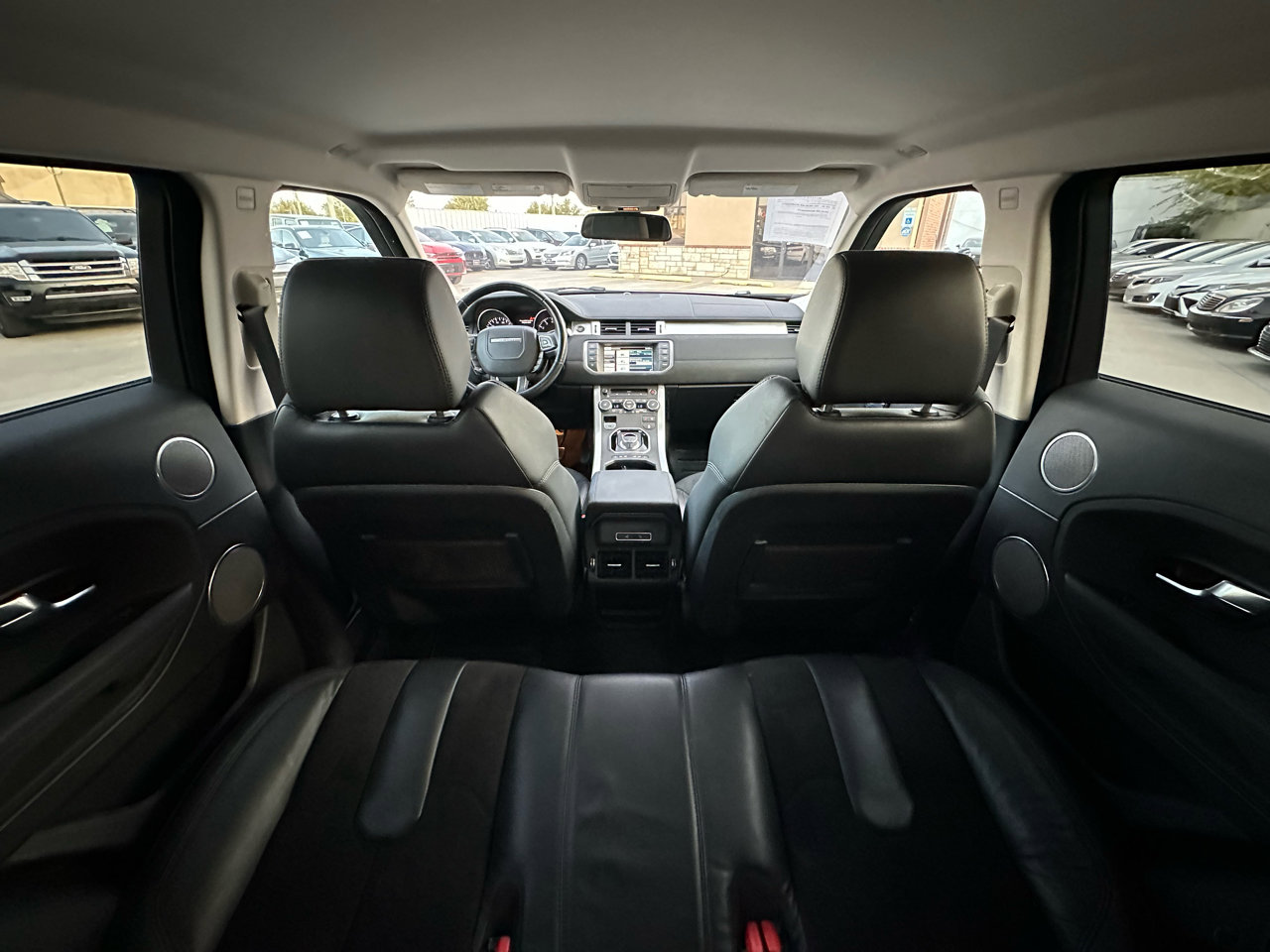 Used 2014 Land Rover Range Rover Evoque Pure image 23