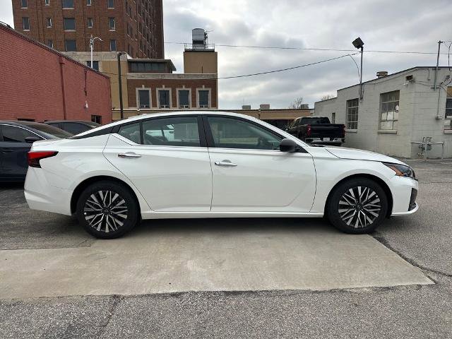 Certified 2025 Nissan Altima 2.5 SV image 7