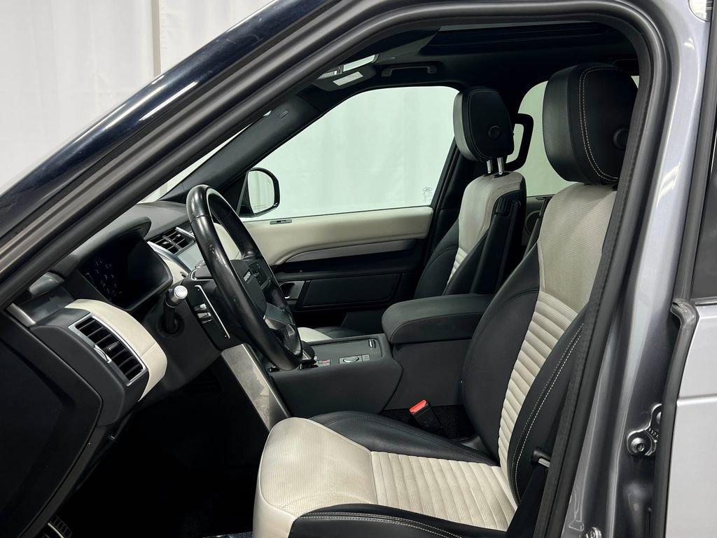 Used 2021 Land Rover Discovery S R-Dynamic image 14