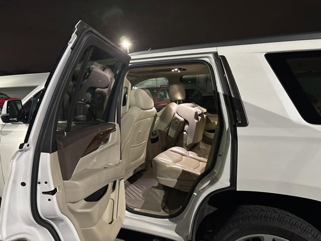 Used 2017 Cadillac Escalade Premium Luxury image 14