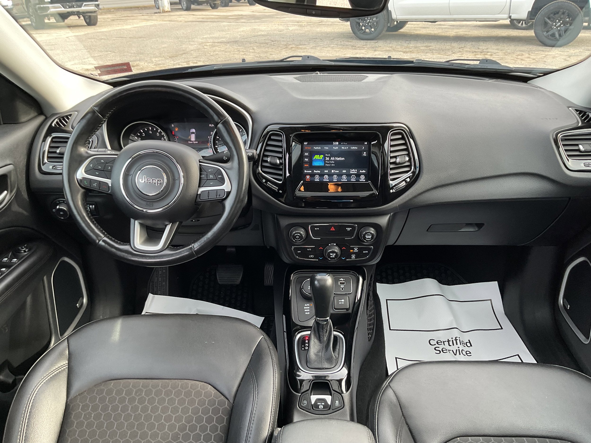 Used 2021 Jeep Compass Latitude w/ Sun and Sound Group AWD/4WD image 7