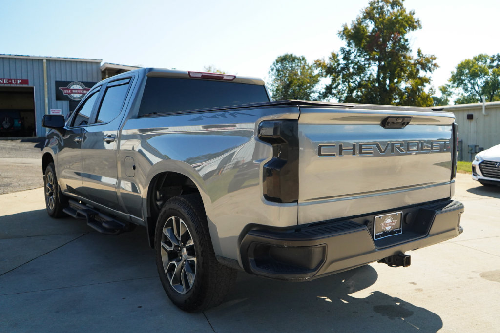 Used 2025 Chevrolet Silverado 1500 LT AWD/4WD image 4