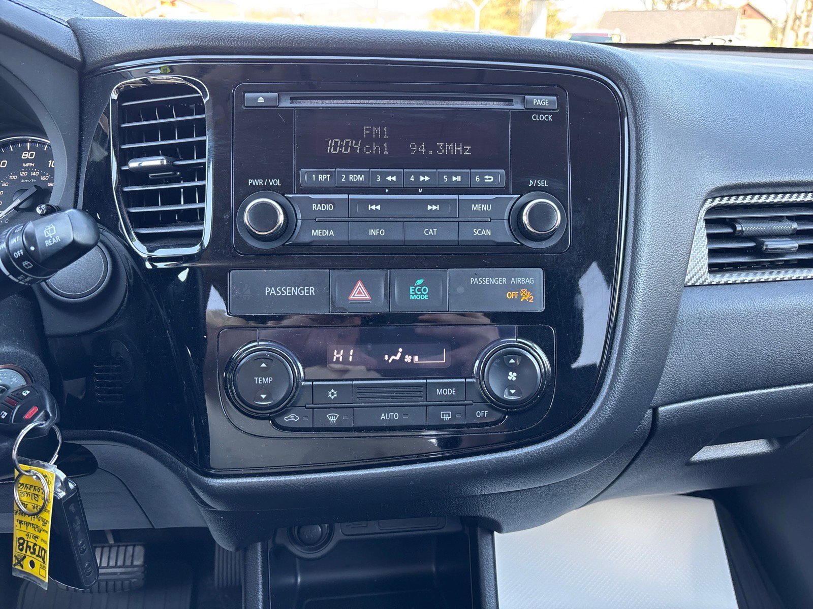 Used 2016 Mitsubishi Outlander ES AWD/4WD image 27