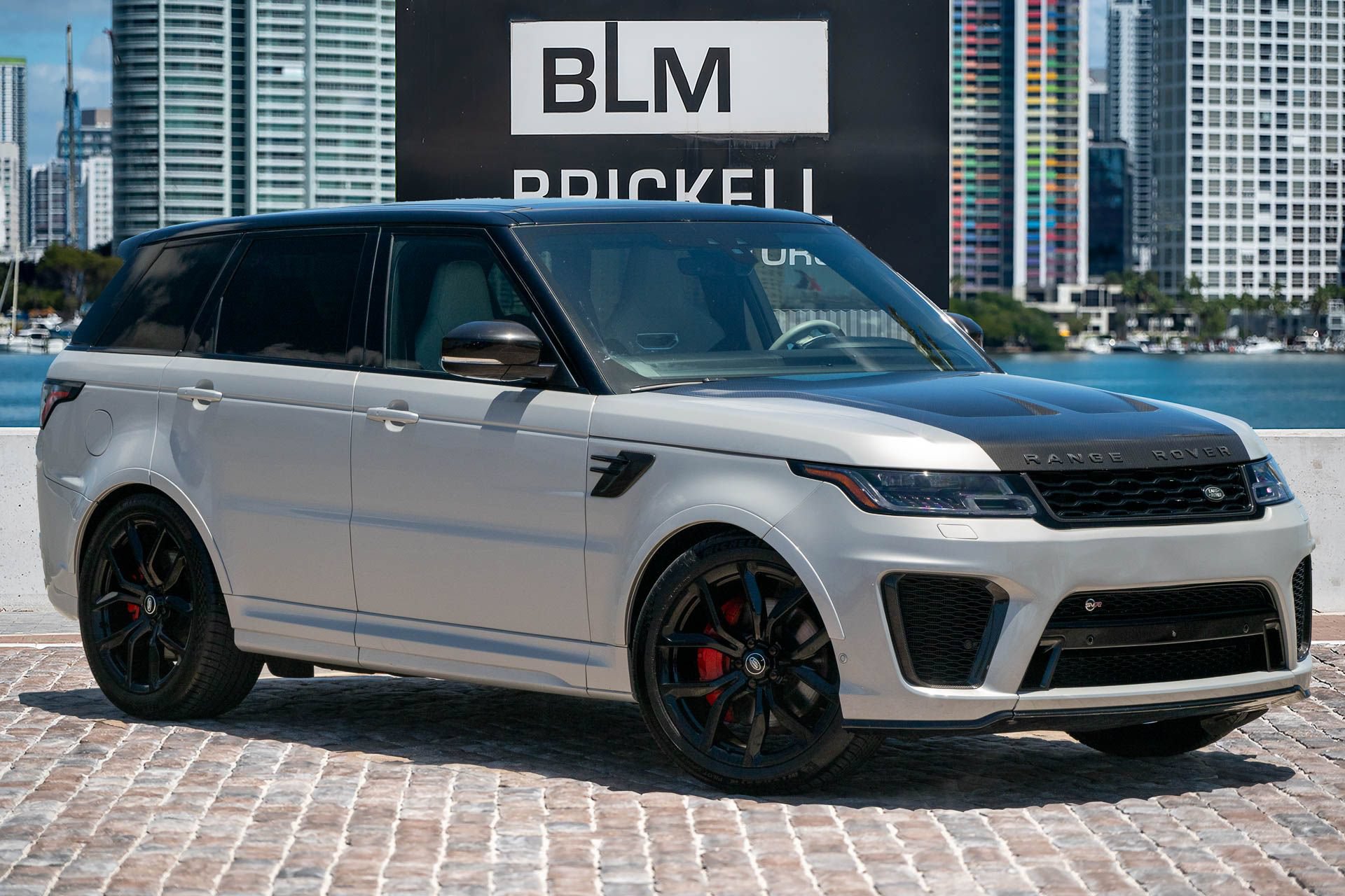Used 2022 Land Rover Range Rover Sport SVR Carbon Edition AWD/4WD image 1