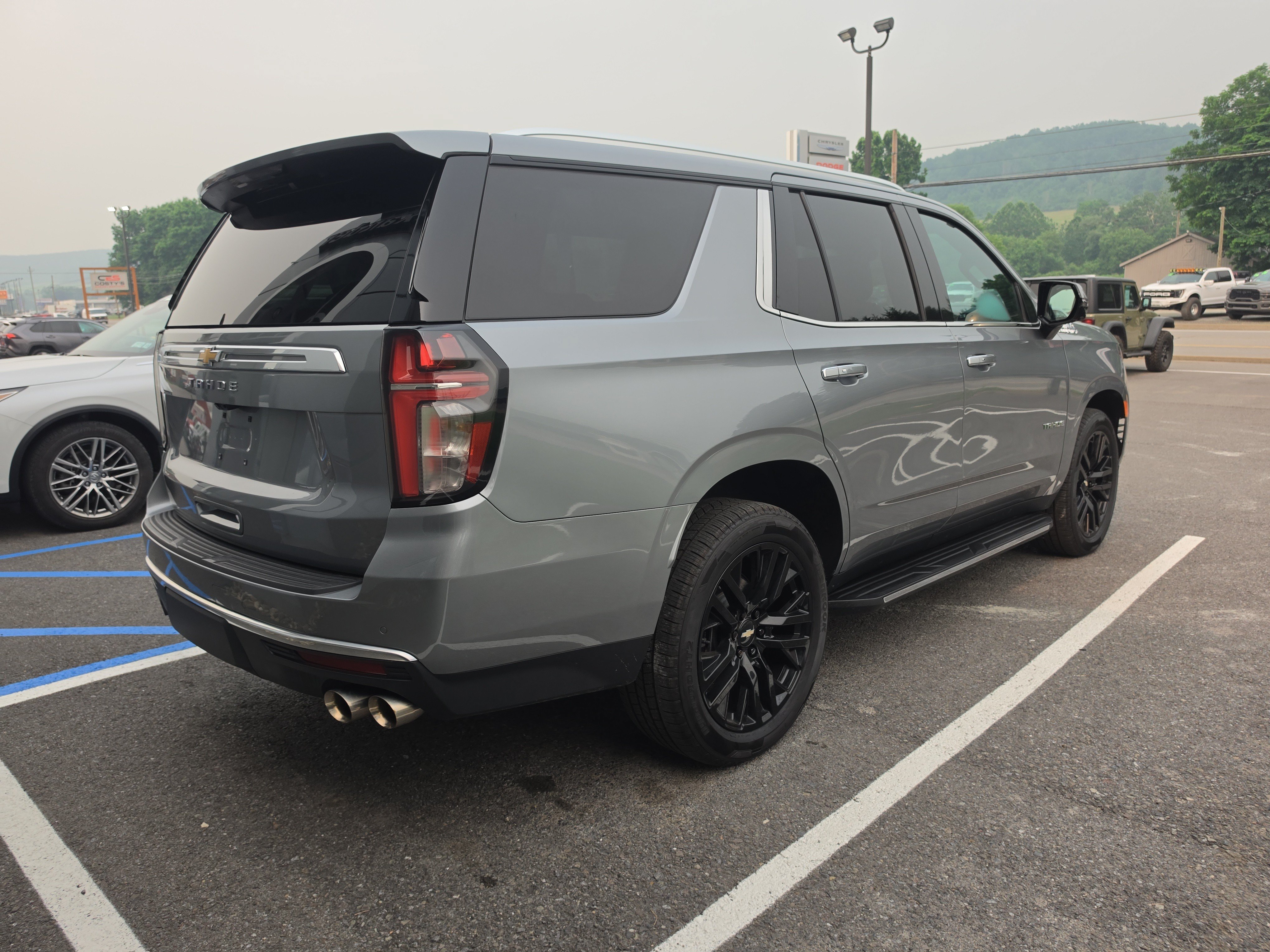 Used 2023 Chevrolet Tahoe High Country AWD/4WD video 3