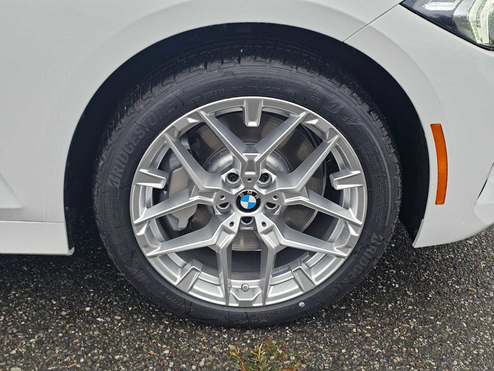 Used 2025 BMW 330i xDrive Sedan w/ Premium Package image 9