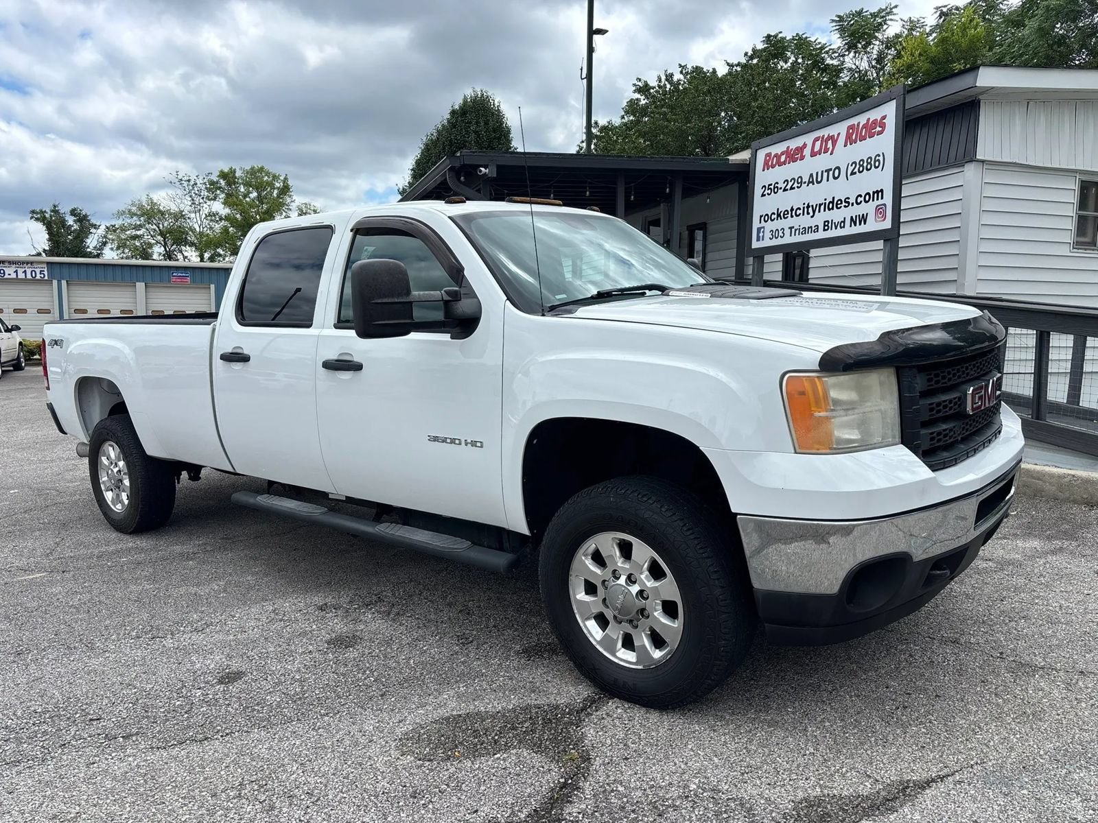Used 2013 GMC Sierra 3500 W/T AWD/4WD image 1
