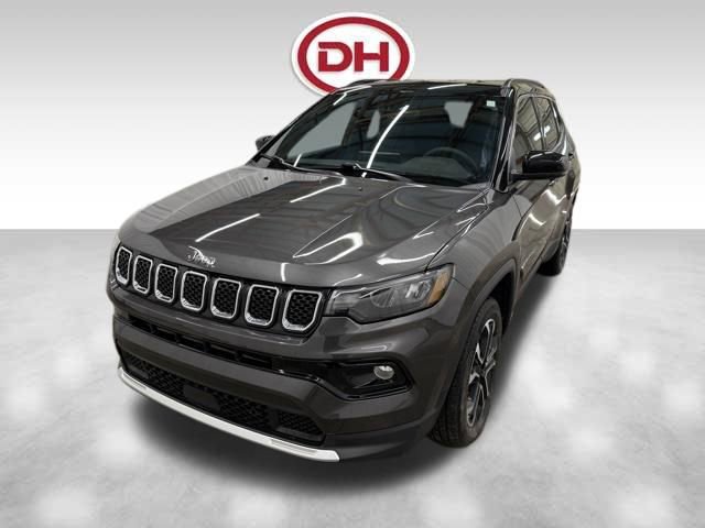 Used 2024 Jeep Compass Limited image 9