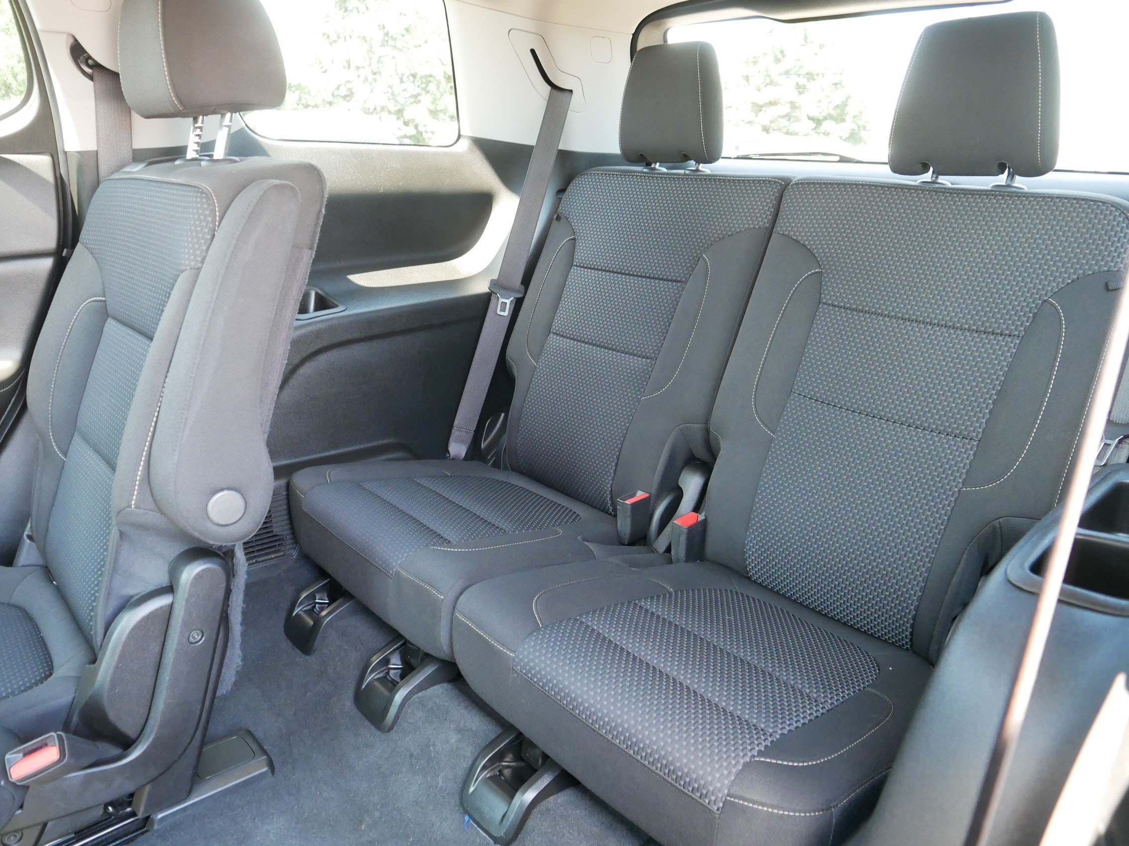 Used 2023 GMC Acadia SLE w/ Driver Convenience Package AWD/4WD image 36