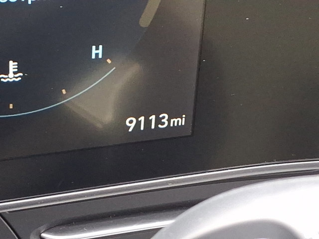 Used 2024 Hyundai Kona Limited image 21