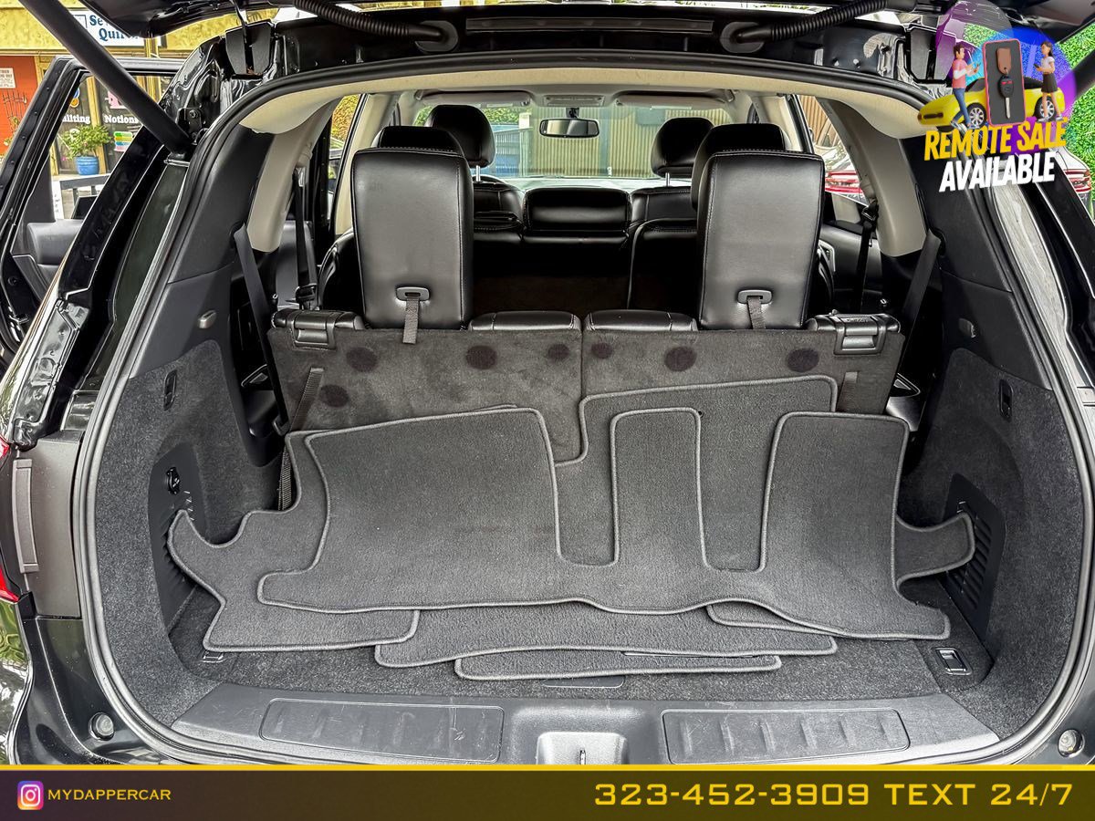 Used 2019 Nissan Pathfinder SL w/ Cargo Package FWD image 16