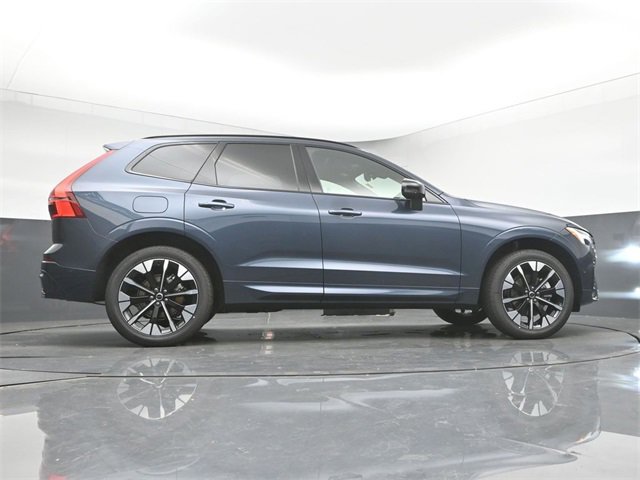 New 2026 Volvo XC60 B5 Plus w/ Protection Package Premier image 43