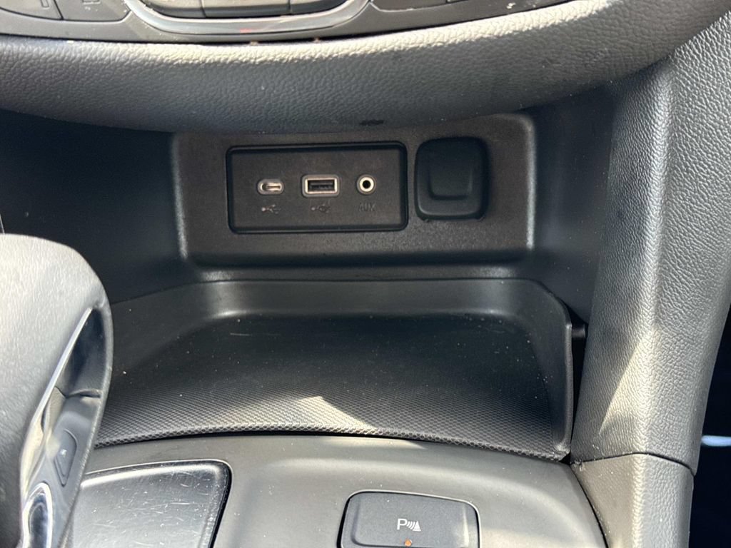 Used 2023 Chevrolet Equinox LT FWD image 7
