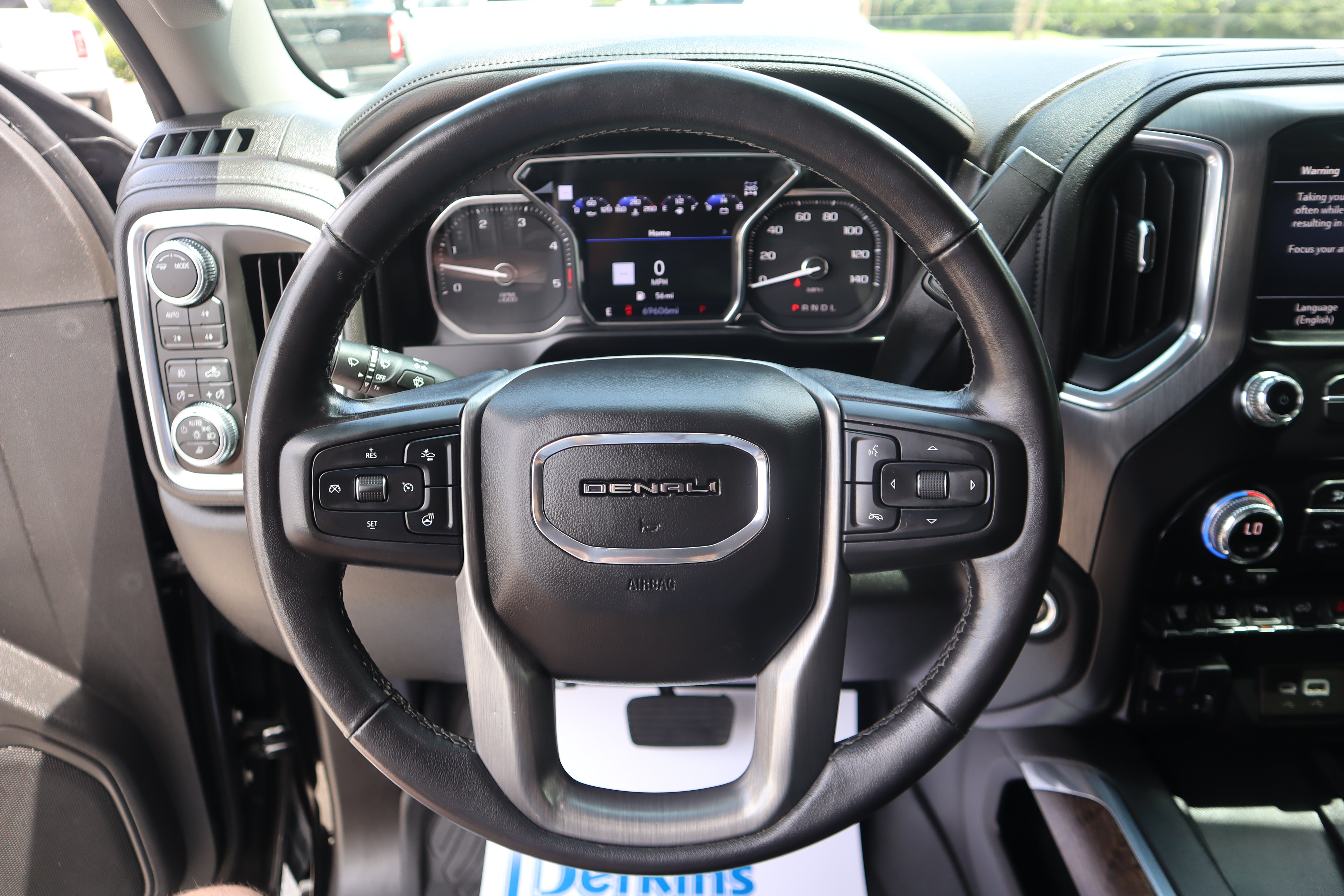 Used 2021 GMC Sierra 2500 Denali w/ Denali Ultimate Package AWD/4WD image 14