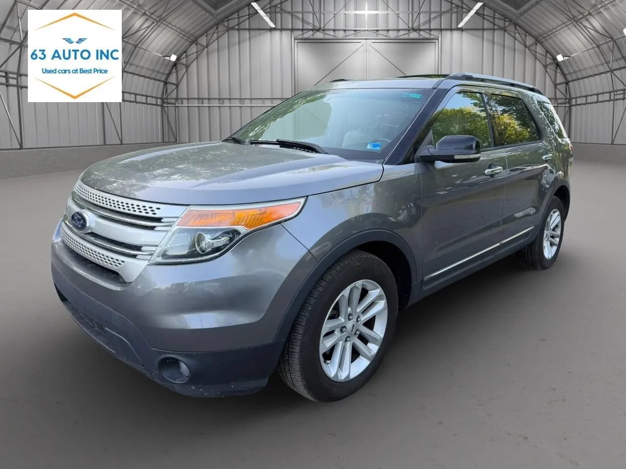 Used 2013 Ford Explorer XLT FWD image 1