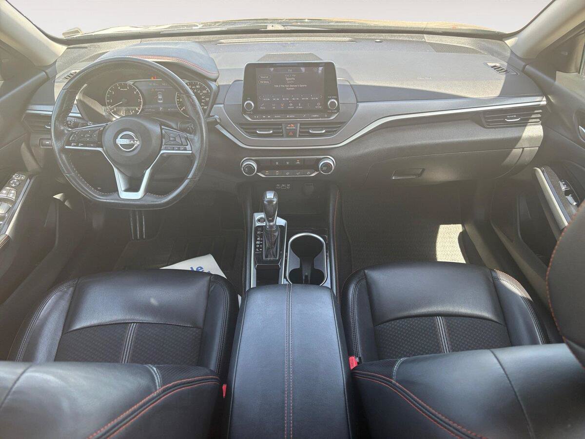 Used 2024 Nissan Altima 2.5 SR FWD image 10