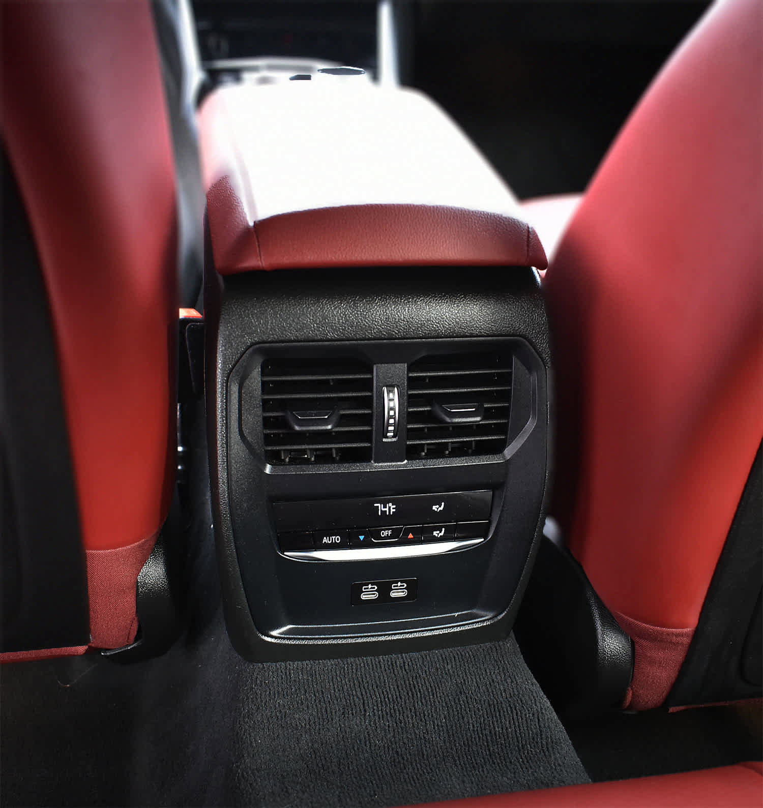 Used 2023 BMW 330e xDrive w/ Premium Package image 14