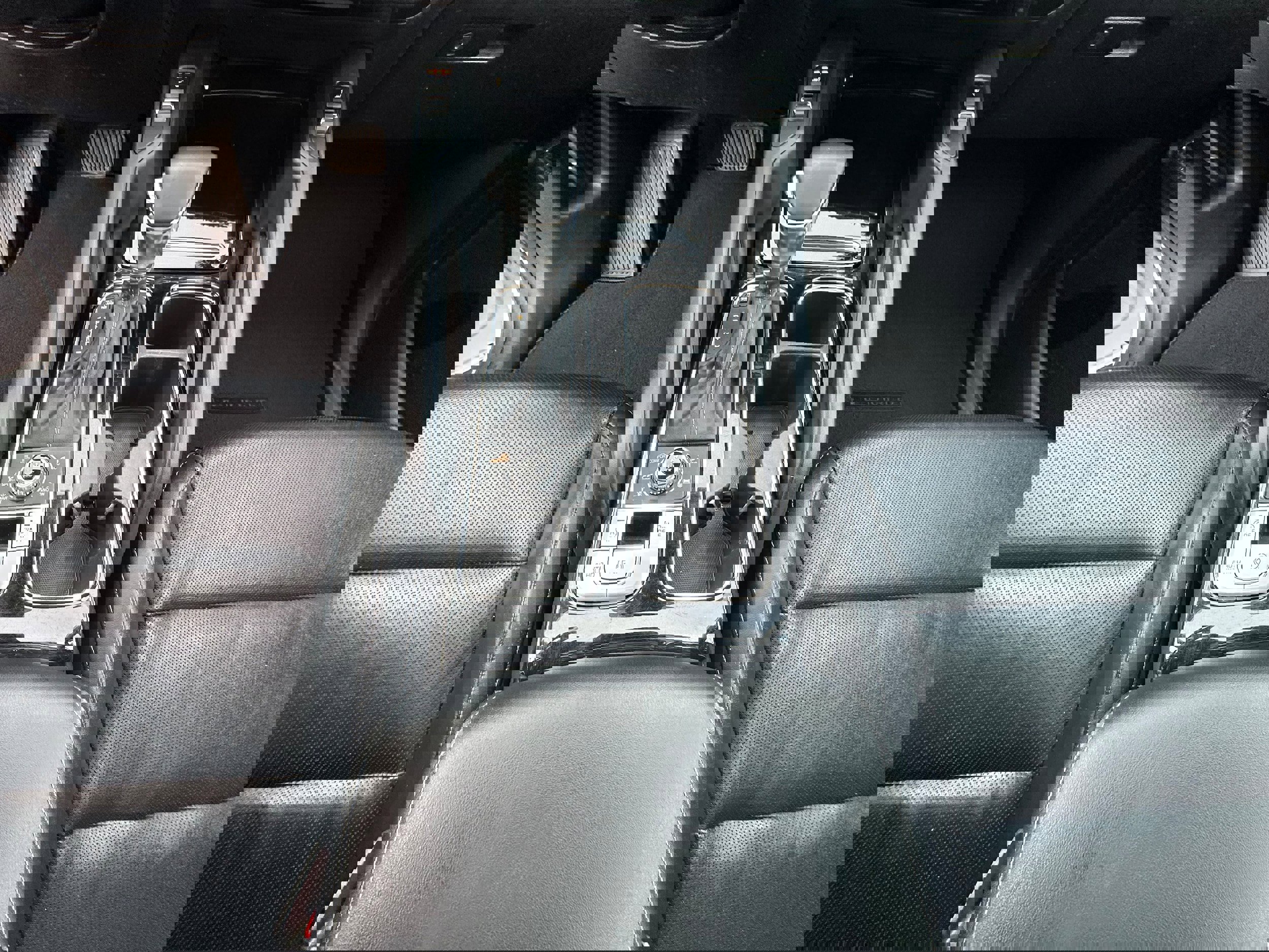 Used 2022 Kia Telluride S image 37