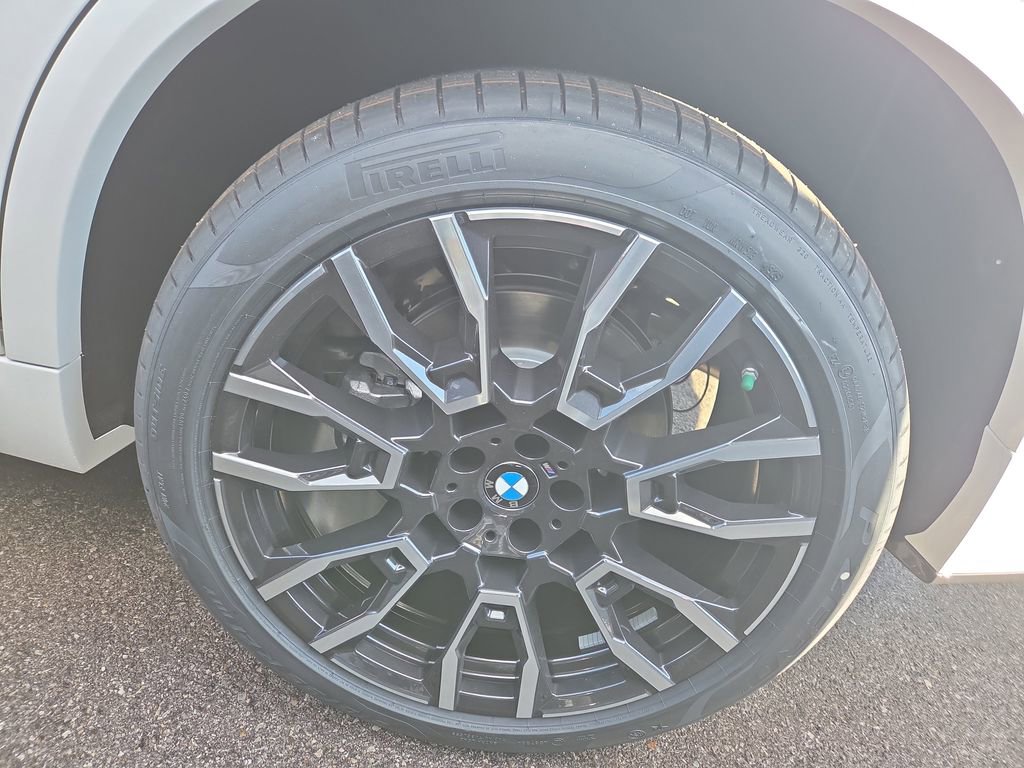 New 2026 BMW X5 xDrive40i w/ M Sport Package image 6