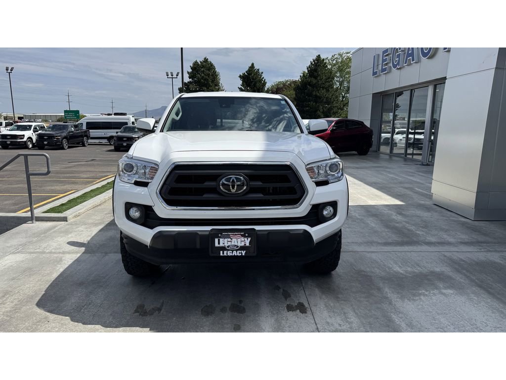 Used 2022 Toyota Tacoma SR5 image 2