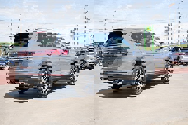 New 2026 Volkswagen Atlas SEL image 6