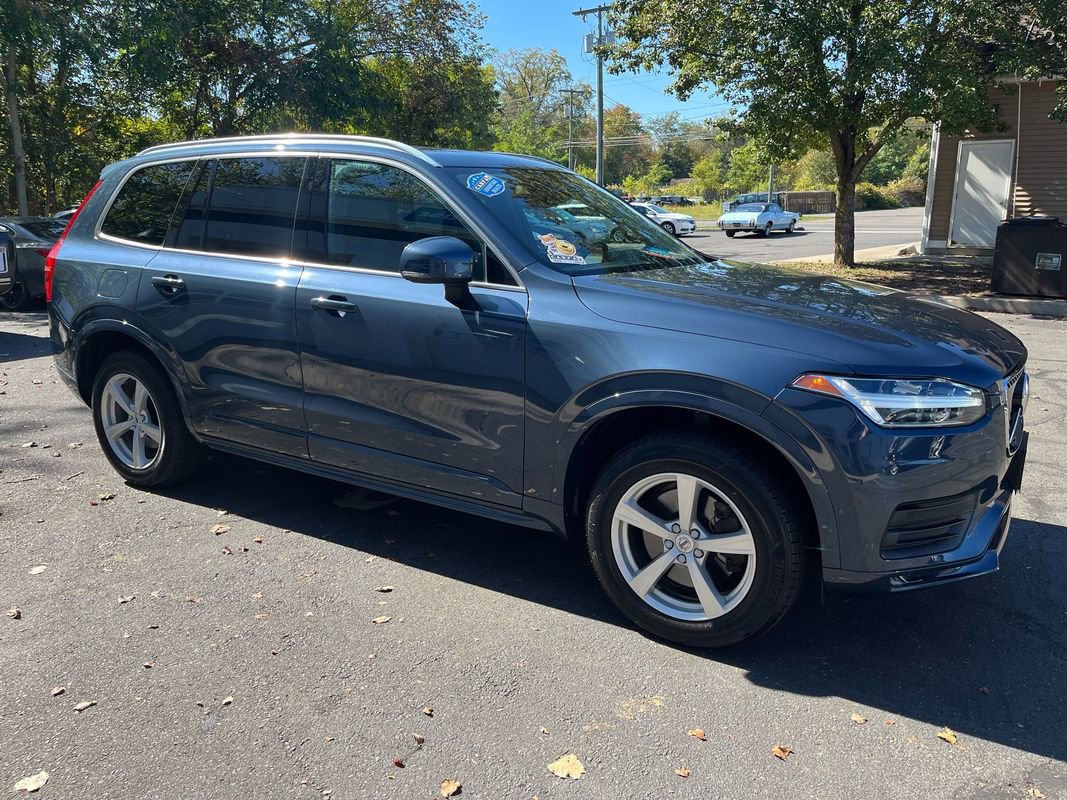 Used 2020 Volvo XC90 T5 Momentum image 4