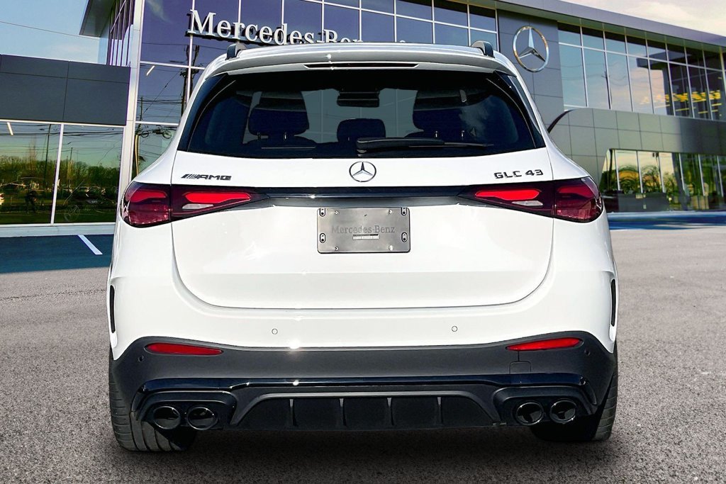 Certified 2025 Mercedes-Benz GLC 43 AMG 4MATIC image 4