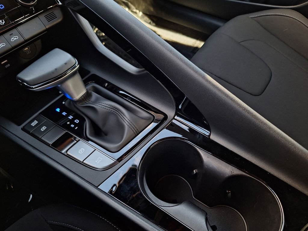 New 2025 Hyundai Elantra SEL image 25