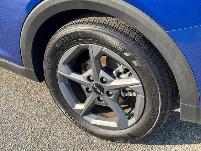 Certified 2025 Kia K4 LXS image 7