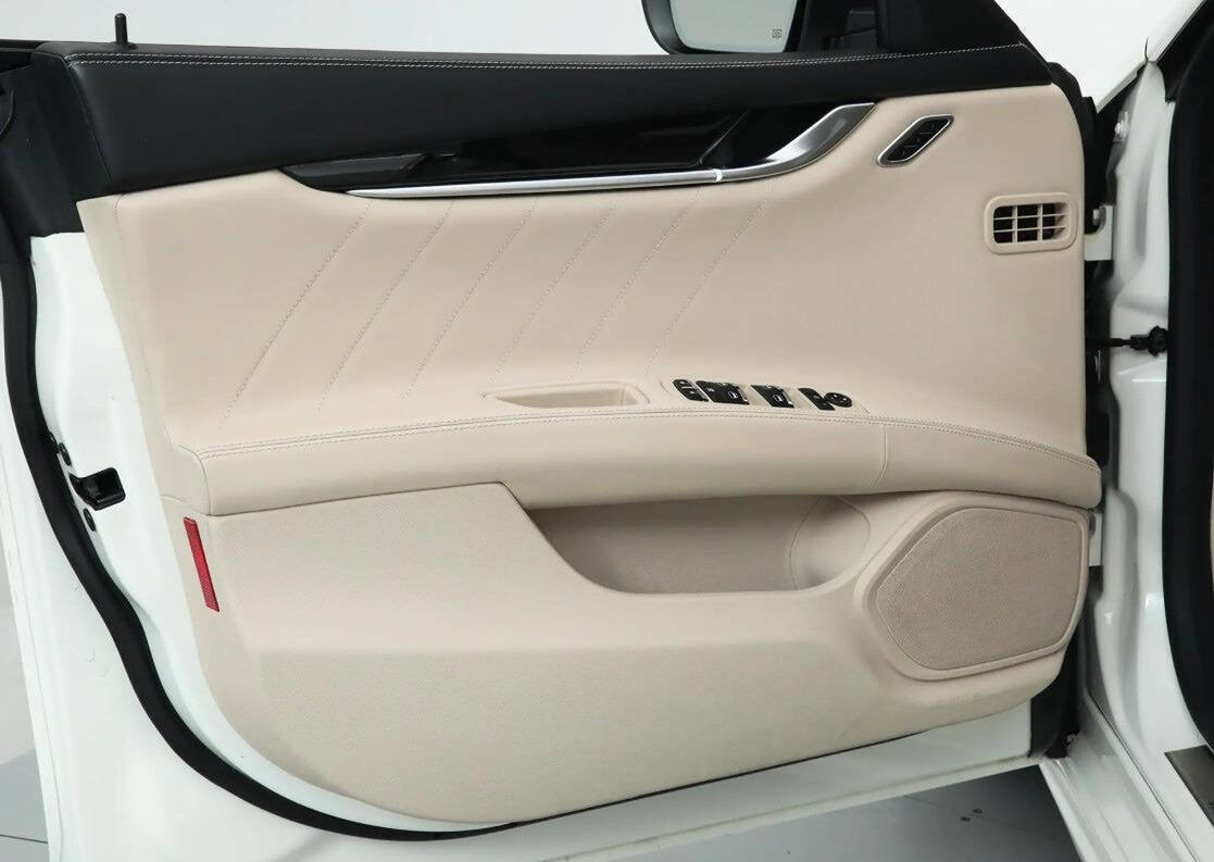 Used 2022 Maserati Ghibli Modena RWD image 8