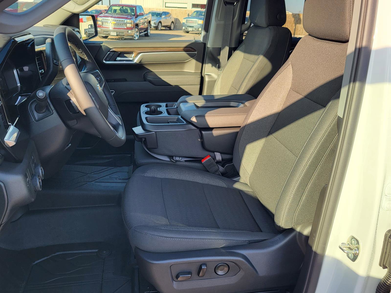 New 2026 Chevrolet Silverado 1500 LT w/ Texas Edition Plus image 14