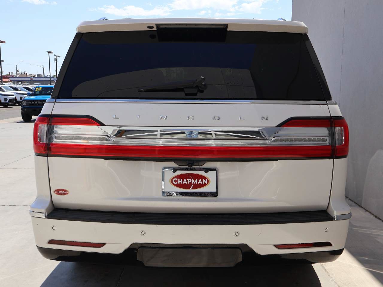 Used 2018 Lincoln Navigator L Reserve w/ Technology Package AWD/4WD image 4