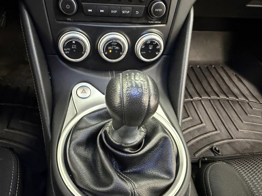 Used 2016 Nissan 370Z Touring Sport image 42