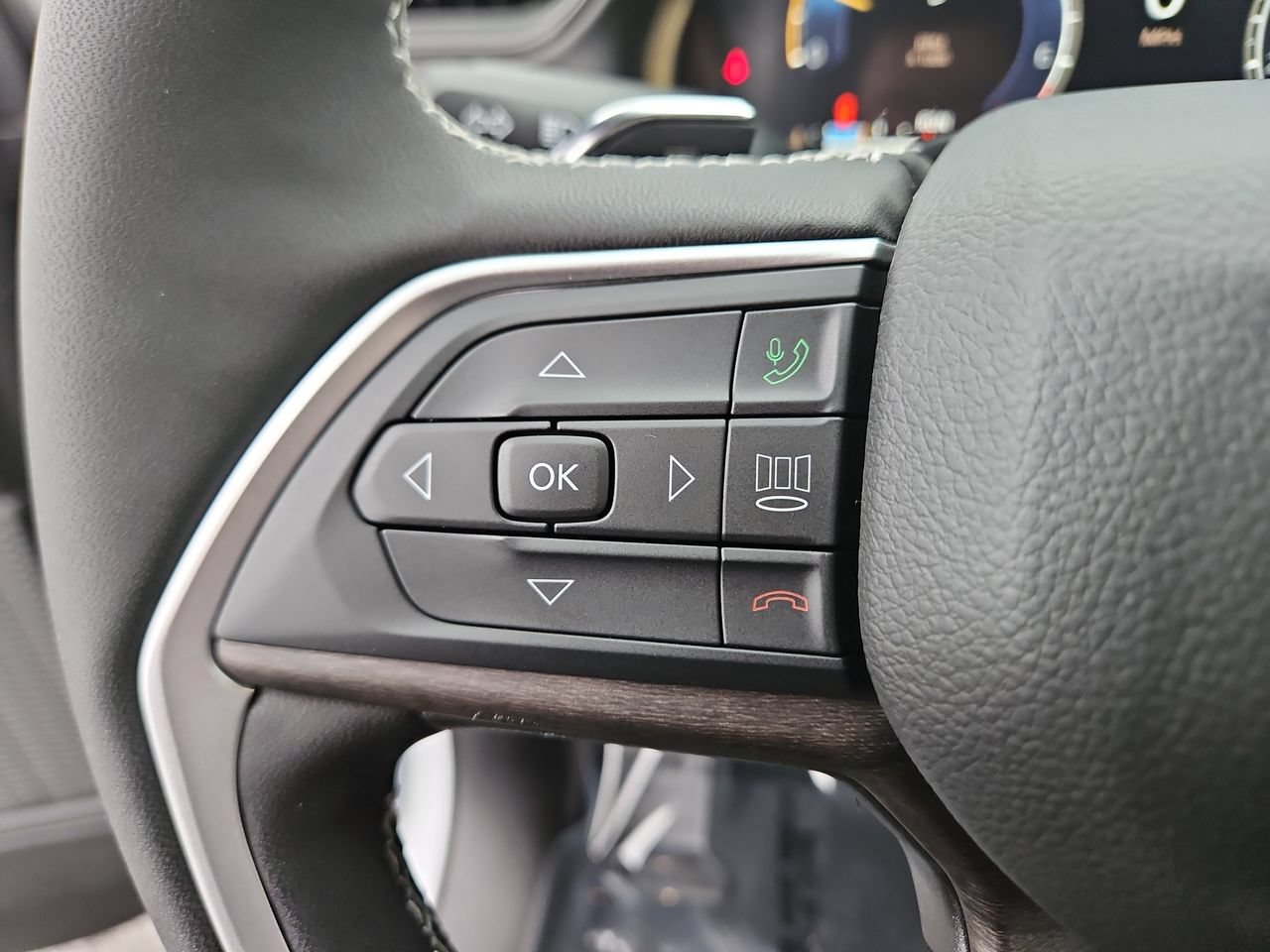 New 2026 Jeep Grand Cherokee Altitude AWD/4WD image 28