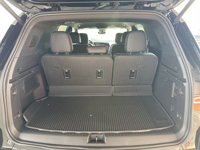New 2026 Chevrolet Traverse RS w/ LPO, Floor Liner Package AWD/4WD image 12